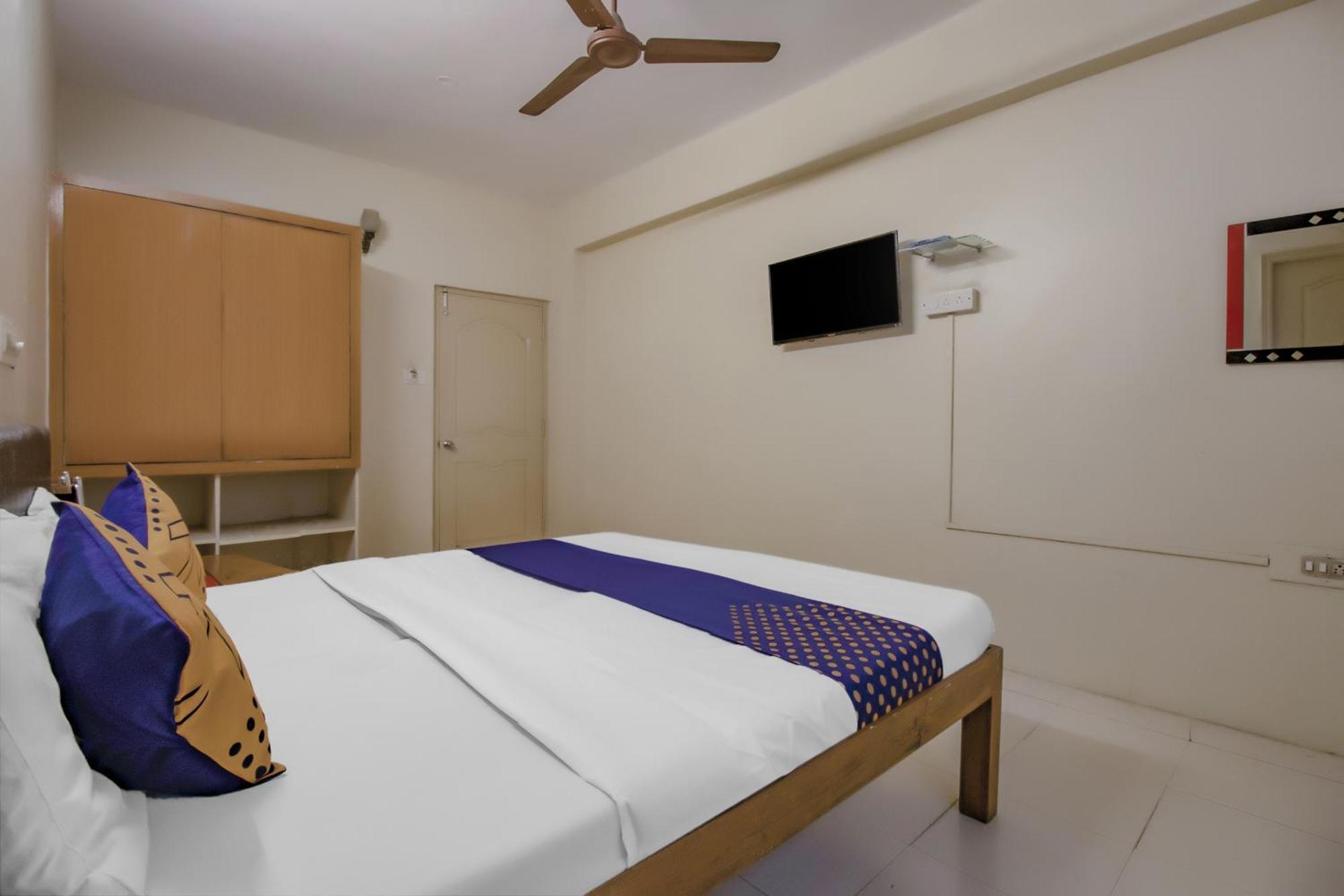 Spot On 76312 Sri Balaji Comforts Hotel Bangalore Exterior photo